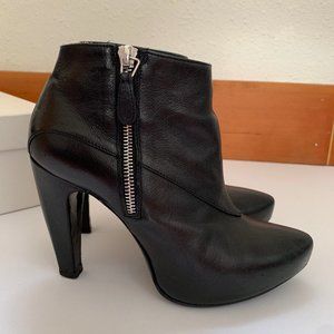 BALENCIAGA ANKLE BOOTS